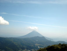画像：鹿児島の指宿の開聞岳近く